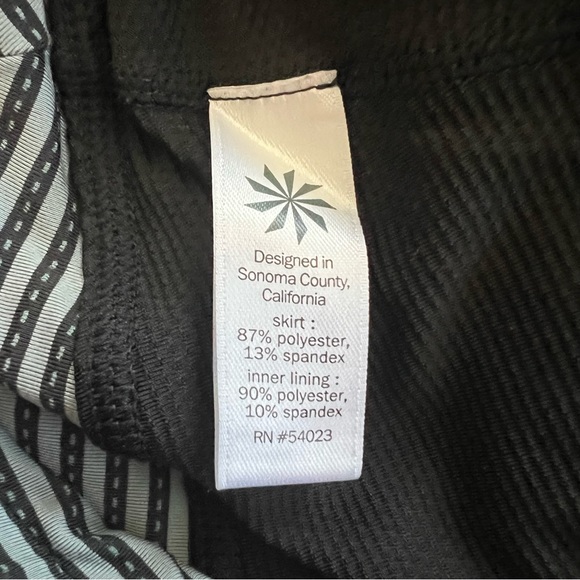 Athleta • Dot Striped Swagger Tennis Skort • Size XS - Picture 6 of 7